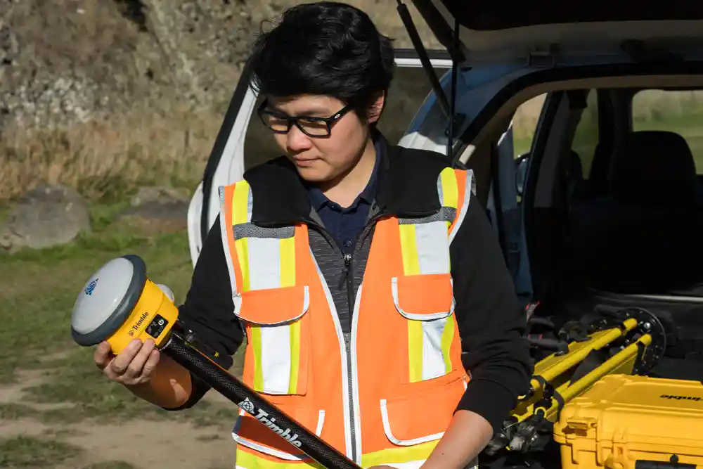 person using R780 person using R780